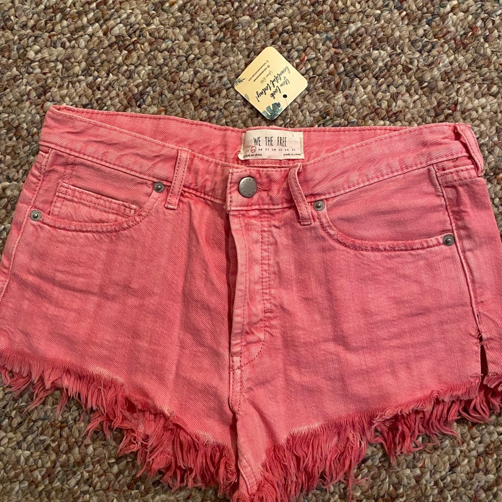 Free people pink jean shorts size 25